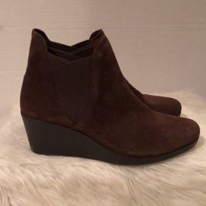 CROCS Brown Suede Wedge Heel Ankle Boots/NWT